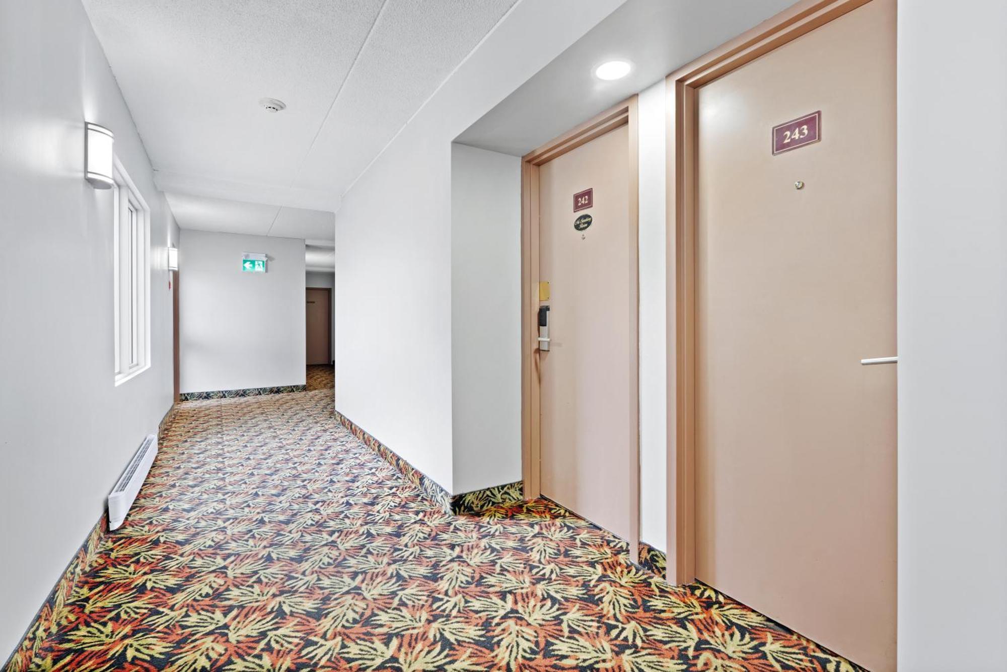 Niagara Lodge & Suites Ngoại thất bức ảnh